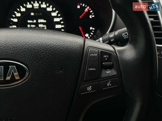 Серый Киа Соренто, объемом двигателя 2 л и пробегом 149 тыс. км за 17199 $, фото 15 на Automoto.ua