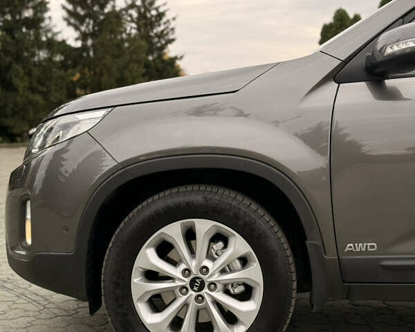Киа Соренто 2014 в Дубно на Automoto.ua Серый Киа Соренто, объемом двигателя 2.2 л и пробегом 220 тыс. км за 16499 $, фото 8 на Automoto.ua