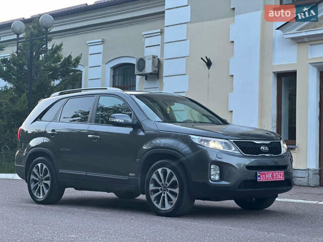 Сірий Кіа Соренто, об'ємом двигуна 2.2 л та пробігом 220 тис. км за 15900 $, фото 13 на Automoto.ua