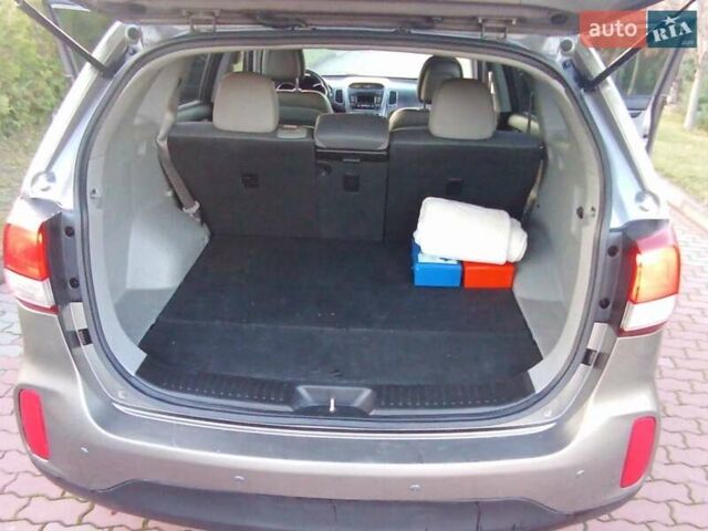 Серый Киа Соренто, объемом двигателя 2.36 л и пробегом 154 тыс. км за 11300 $, фото 18 на Automoto.ua