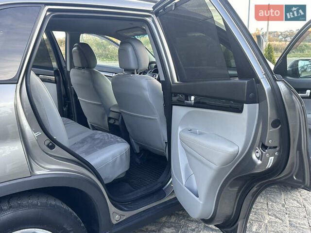 Сірий Кіа Соренто, об'ємом двигуна 2.35 л та пробігом 191 тис. км за 14500 $, фото 38 на Automoto.ua