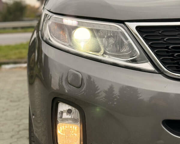 Киа Соренто 2014 в Дубно на Automoto.ua Серый Киа Соренто, объемом двигателя 2.2 л и пробегом 220 тыс. км за 16499 $, фото 14 на Automoto.ua
