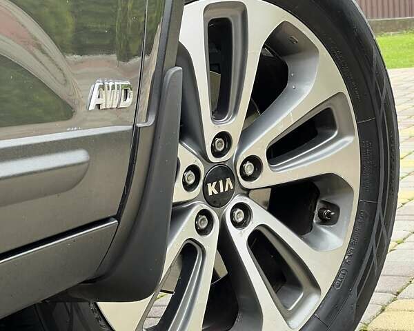 Киа Соренто 2014 в Ивано-Франковске на Automoto.ua Серый Киа Соренто, объемом двигателя 2.2 л и пробегом 221 тыс. км за 17499 $, фото 50 на Automoto.ua