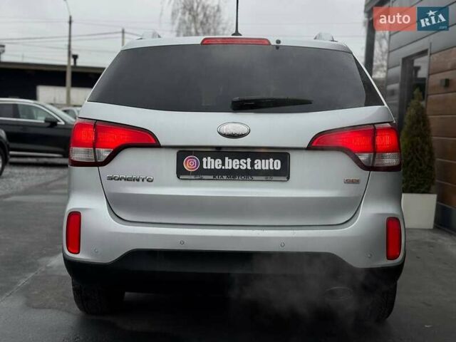 Сірий Кіа Соренто, об'ємом двигуна 2.36 л та пробігом 193 тис. км за 12300 $, фото 17 на Automoto.ua