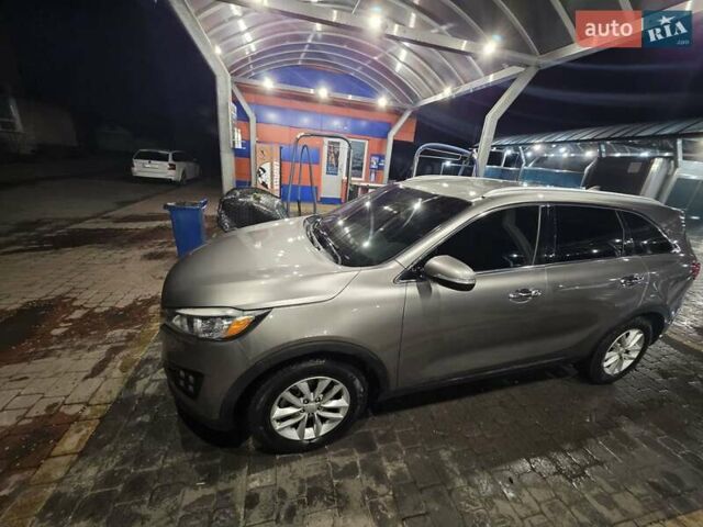 Серый Киа Соренто, объемом двигателя 2.4 л и пробегом 262 тыс. км за 13250 $, фото 25 на Automoto.ua