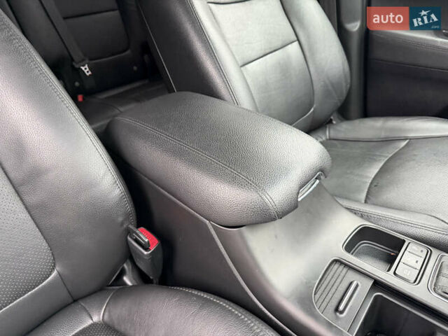 Серый Киа Соренто, объемом двигателя 2.2 л и пробегом 220 тыс. км за 16499 $, фото 29 на Automoto.ua