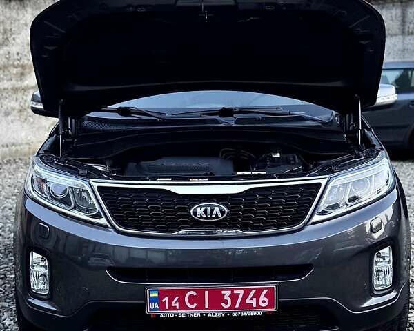 Сірий Кіа Соренто, об'ємом двигуна 2.2 л та пробігом 170 тис. км за 16990 $, фото 39 на Automoto.ua