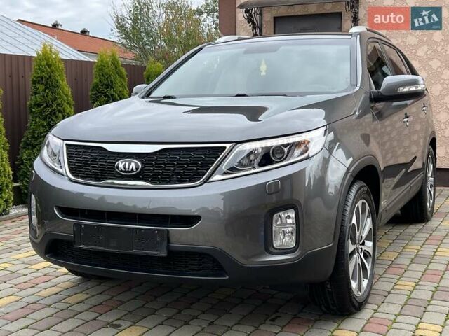 Киа Соренто 2014 в Ивано-Франковске на Automoto.ua Серый Киа Соренто, объемом двигателя 2.2 л и пробегом 221 тыс. км за 17499 $, фото 8 на Automoto.ua