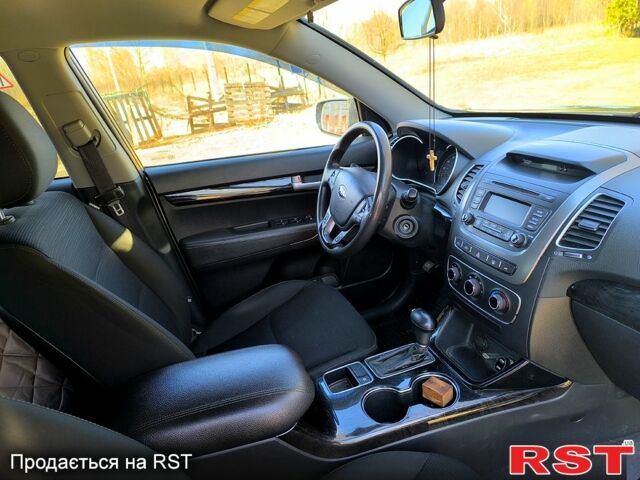 Серый Киа Соренто, объемом двигателя 2.4 л и пробегом 147 тыс. км за 12700 $, фото 8 на Automoto.ua