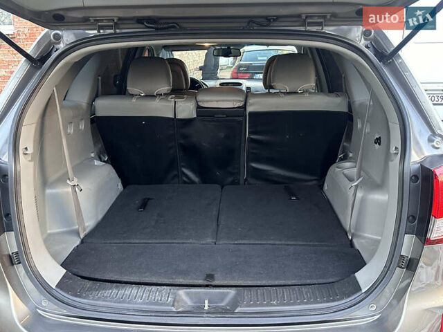 Сірий Кіа Соренто, об'ємом двигуна 2.35 л та пробігом 191 тис. км за 14500 $, фото 51 на Automoto.ua