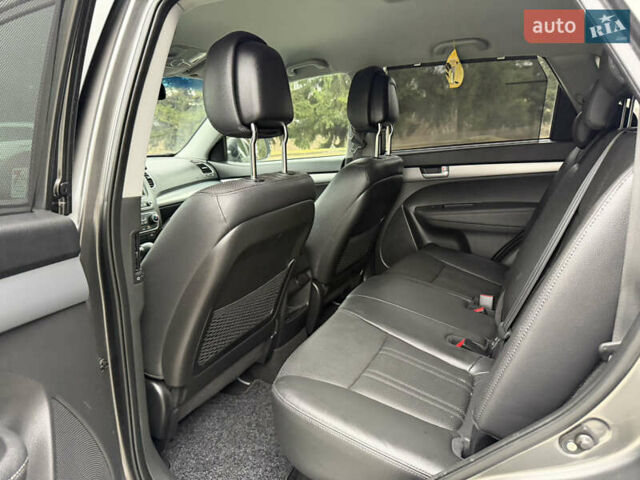 Серый Киа Соренто, объемом двигателя 2.2 л и пробегом 220 тыс. км за 16499 $, фото 45 на Automoto.ua