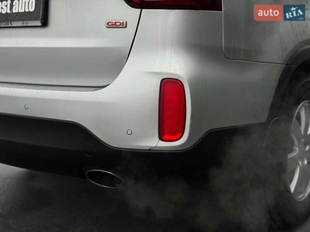 Сірий Кіа Соренто, об'ємом двигуна 2.36 л та пробігом 193 тис. км за 12300 $, фото 21 на Automoto.ua