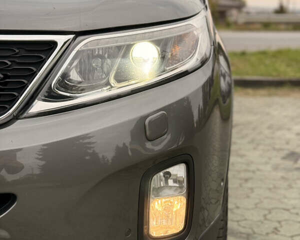 Киа Соренто 2014 в Дубно на Automoto.ua Серый Киа Соренто, объемом двигателя 2.2 л и пробегом 220 тыс. км за 16499 $, фото 15 на Automoto.ua