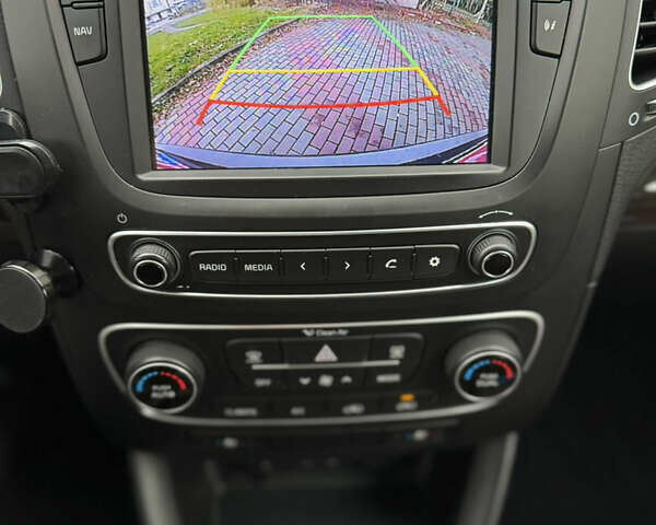 Сірий Кіа Соренто, об'ємом двигуна 2.2 л та пробігом 214 тис. км за 17400 $, фото 16 на Automoto.ua