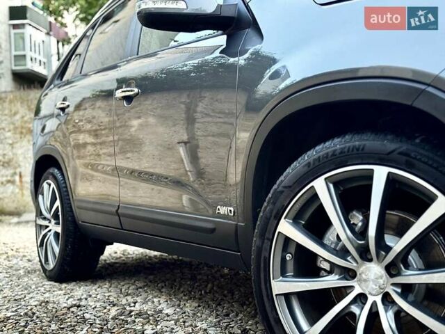 Сірий Кіа Соренто, об'ємом двигуна 2.2 л та пробігом 170 тис. км за 16990 $, фото 7 на Automoto.ua