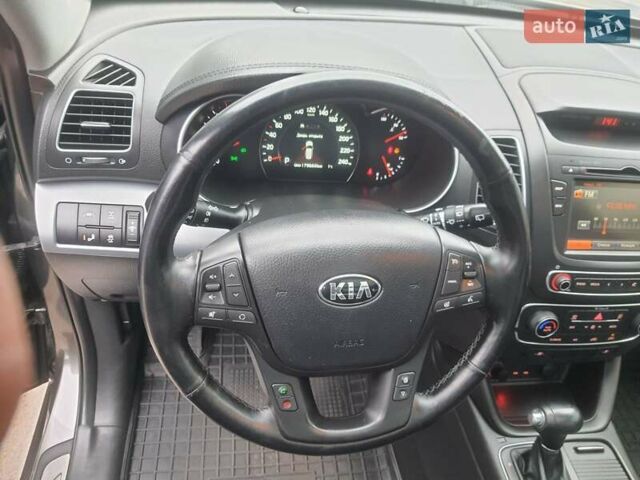 Сірий Кіа Соренто, об'ємом двигуна 2.2 л та пробігом 179 тис. км за 20300 $, фото 28 на Automoto.ua