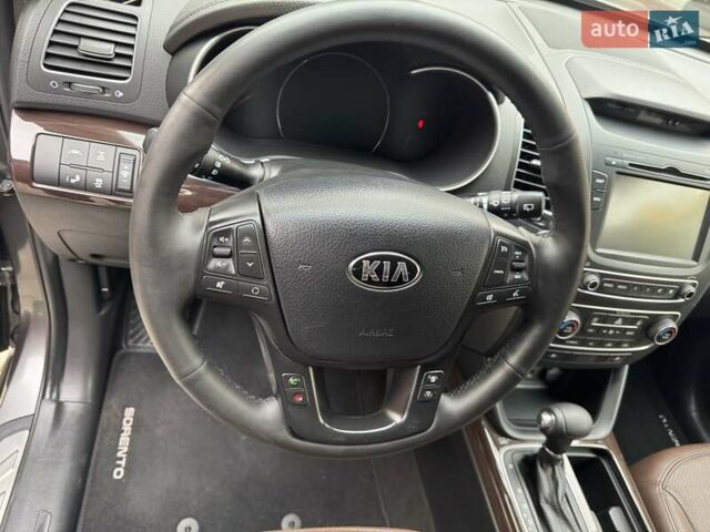 Кіа Соренто 2014 у Рівному на Automoto.ua Сірий Кіа Соренто, об'ємом двигуна 2.2 л та пробігом 210 тис. км за 18100 $, фото 21 на Automoto.ua