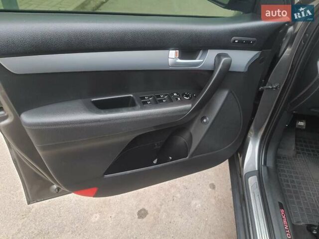Сірий Кіа Соренто, об'ємом двигуна 2.2 л та пробігом 179 тис. км за 20300 $, фото 30 на Automoto.ua