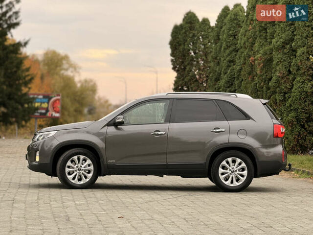 Киа Соренто 2014 в Дубно на Automoto.ua Серый Киа Соренто, объемом двигателя 2.2 л и пробегом 220 тыс. км за 16499 $, фото 4 на Automoto.ua