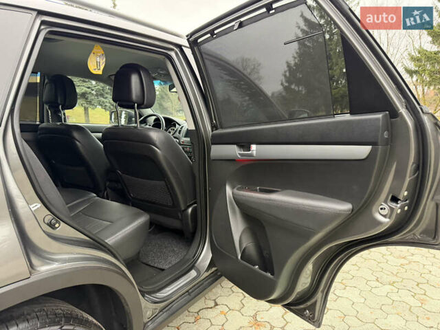 Серый Киа Соренто, объемом двигателя 2.2 л и пробегом 220 тыс. км за 16499 $, фото 28 на Automoto.ua