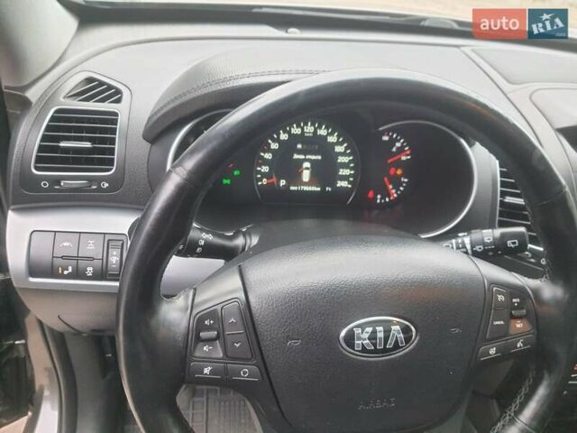 Сірий Кіа Соренто, об'ємом двигуна 2.2 л та пробігом 179 тис. км за 20300 $, фото 25 на Automoto.ua