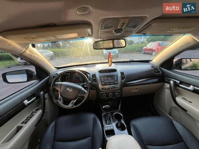 Серый Киа Соренто, объемом двигателя 3.34 л и пробегом 182 тыс. км за 12600 $, фото 5 на Automoto.ua