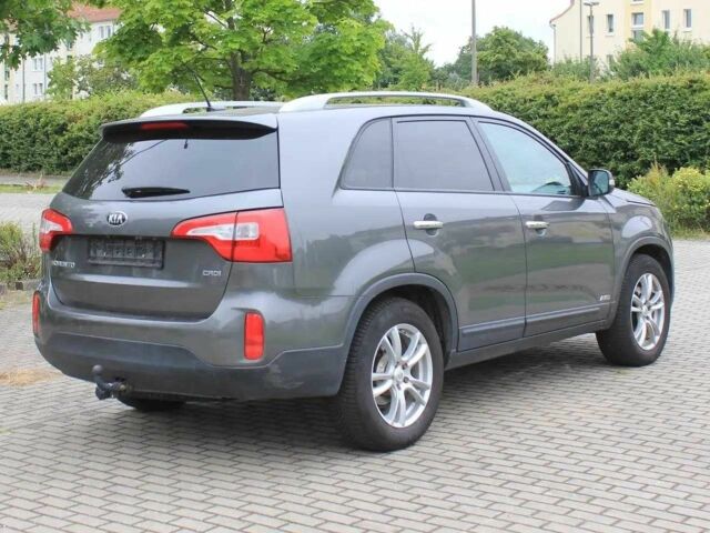 Сірий Кіа Соренто, об'ємом двигуна 2.2 л та пробігом 95 тис. км за 9800 $, фото 5 на Automoto.ua