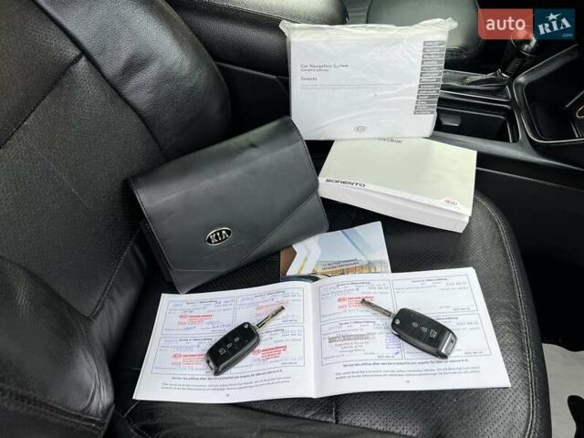Киа Соренто 2014 в Ивано-Франковске на Automoto.ua Серый Киа Соренто, объемом двигателя 2.2 л и пробегом 221 тыс. км за 17499 $, фото 116 на Automoto.ua
