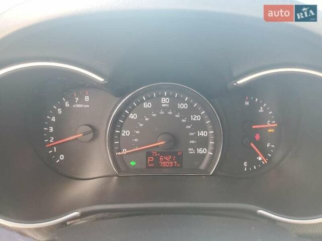 Киа Соренто 2014 в Киеве на Automoto.ua Серый Киа Соренто, объемом двигателя 2.35 л и пробегом 127 тыс. км за 1500 $, фото 8 на Automoto.ua