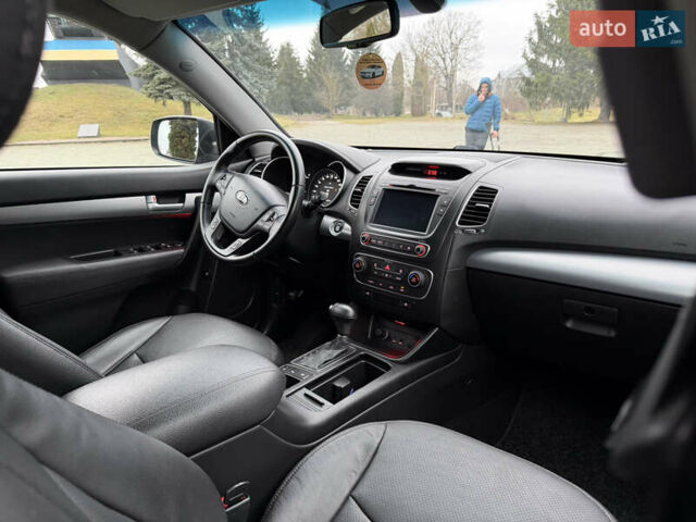 Серый Киа Соренто, объемом двигателя 2.2 л и пробегом 220 тыс. км за 16499 $, фото 48 на Automoto.ua