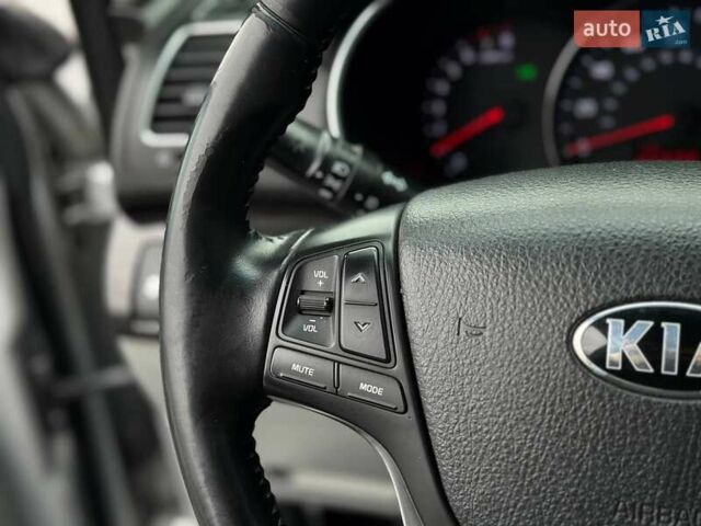 Сірий Кіа Соренто, об'ємом двигуна 2.36 л та пробігом 193 тис. км за 12300 $, фото 32 на Automoto.ua