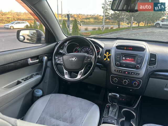 Сірий Кіа Соренто, об'ємом двигуна 2.35 л та пробігом 191 тис. км за 14500 $, фото 8 на Automoto.ua