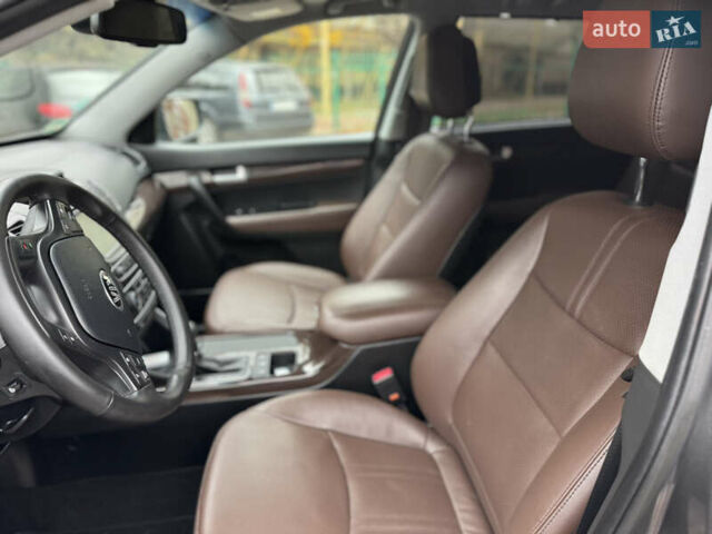 Сірий Кіа Соренто, об'ємом двигуна 2.2 л та пробігом 214 тис. км за 17400 $, фото 22 на Automoto.ua
