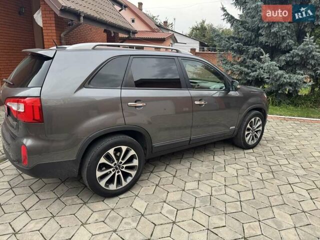 Кіа Соренто 2014 у Рівному на Automoto.ua Сірий Кіа Соренто, об'ємом двигуна 2.2 л та пробігом 210 тис. км за 18100 $, фото 4 на Automoto.ua