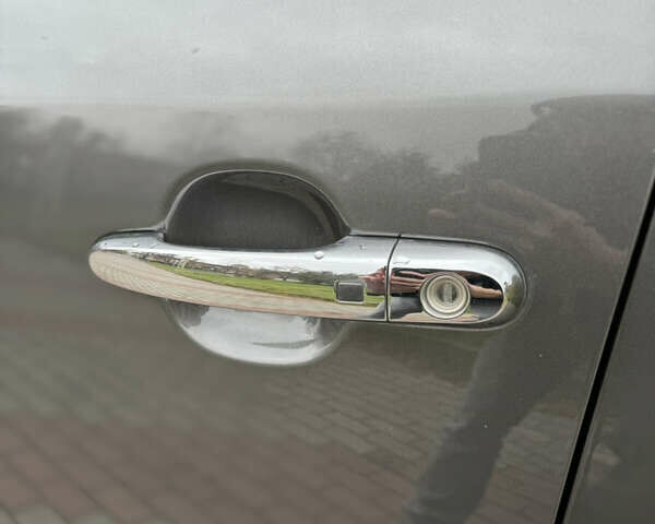 Сірий Кіа Соренто, об'ємом двигуна 2.2 л та пробігом 214 тис. км за 17400 $, фото 31 на Automoto.ua