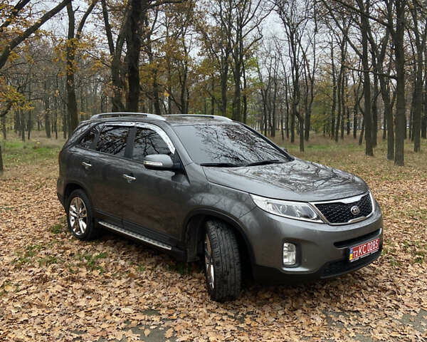 Сірий Кіа Соренто, об'ємом двигуна 2 л та пробігом 147 тис. км за 16500 $, фото 2 на Automoto.ua