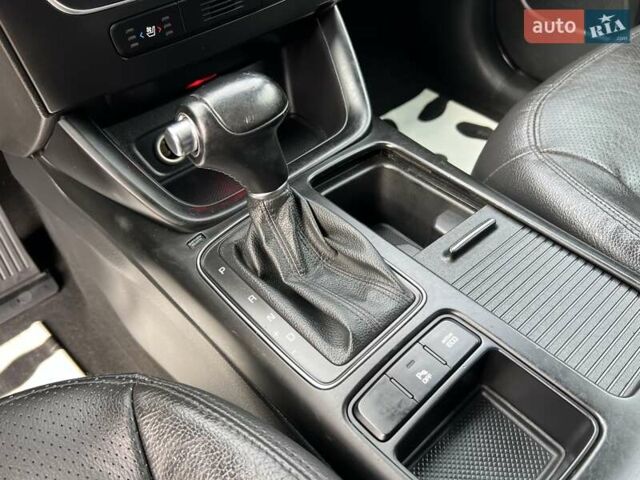 Киа Соренто 2014 в Ивано-Франковске на Automoto.ua Серый Киа Соренто, объемом двигателя 2.2 л и пробегом 221 тыс. км за 17499 $, фото 82 на Automoto.ua
