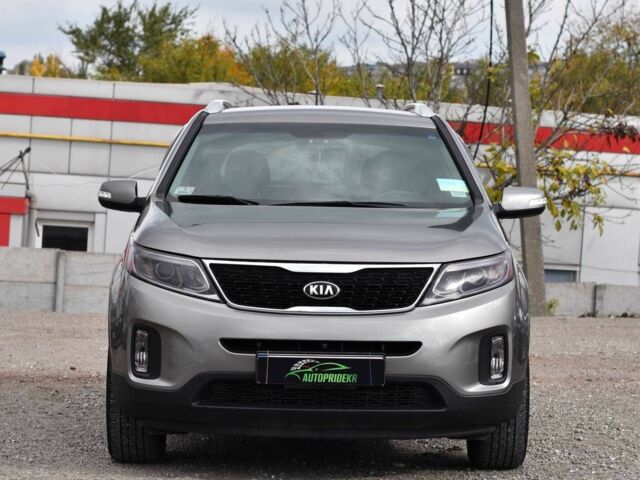 Киа Соренто 2014 в Кривом Роге на Automoto.ua Серый Киа Соренто, объемом двигателя 2.4 л и пробегом 112 тыс. км за 13200 $, фото 5 на Automoto.ua