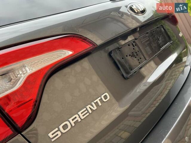 Киа Соренто 2014 в Ивано-Франковске на Automoto.ua Серый Киа Соренто, объемом двигателя 2.2 л и пробегом 221 тыс. км за 17499 $, фото 34 на Automoto.ua