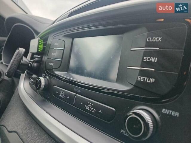 Серый Киа Соренто, объемом двигателя 3.3 л и пробегом 198 тыс. км за 16990 $, фото 30 на Automoto.ua