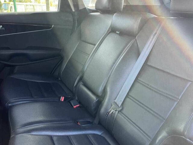 Серый Киа Соренто, объемом двигателя 2.4 л и пробегом 129 тыс. км за 14500 $, фото 18 на Automoto.ua