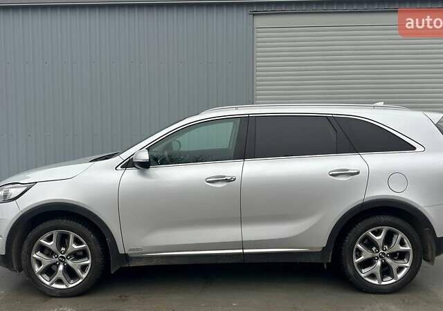 Сірий Кіа Соренто, об'ємом двигуна 2.2 л та пробігом 180 тис. км за 18500 $, фото 1 на Automoto.ua