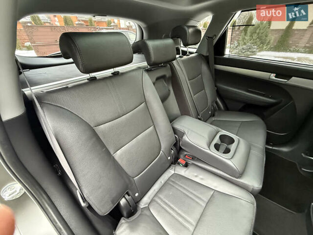 Сірий Кіа Соренто, об'ємом двигуна 2.2 л та пробігом 148 тис. км за 18999 $, фото 104 на Automoto.ua