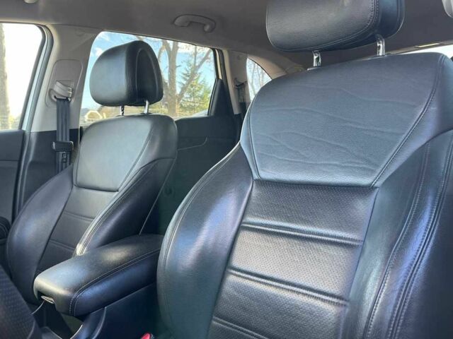 Серый Киа Соренто, объемом двигателя 2.4 л и пробегом 129 тыс. км за 14500 $, фото 14 на Automoto.ua