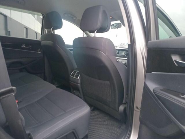 Сірий Кіа Соренто, об'ємом двигуна 3.3 л та пробігом 198 тис. км за 16990 $, фото 24 на Automoto.ua