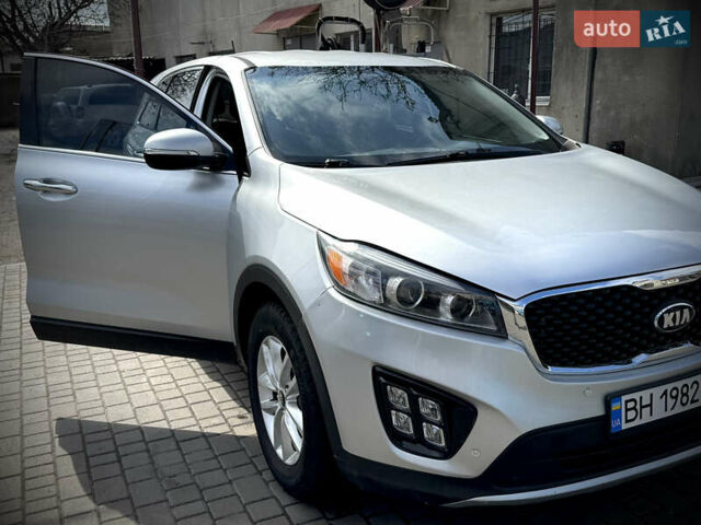 Серый Киа Соренто, объемом двигателя 2.36 л и пробегом 208 тыс. км за 14500 $, фото 3 на Automoto.ua
