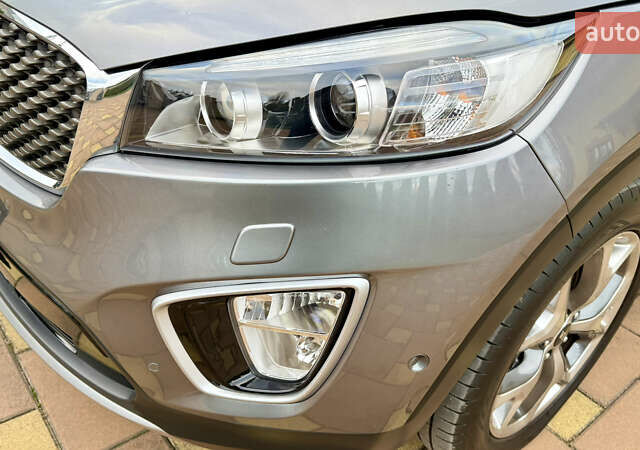 Серый Киа Соренто, объемом двигателя 2.2 л и пробегом 217 тыс. км за 20900 $, фото 11 на Automoto.ua