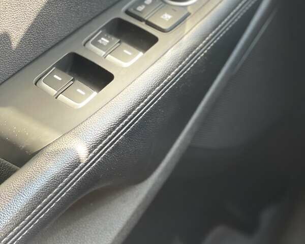 Киа Соренто 2015 в Львове на Automoto.ua Серый Киа Соренто, объемом двигателя 2.2 л и пробегом 131 тыс. км за 20500 $, фото 22 на Automoto.ua