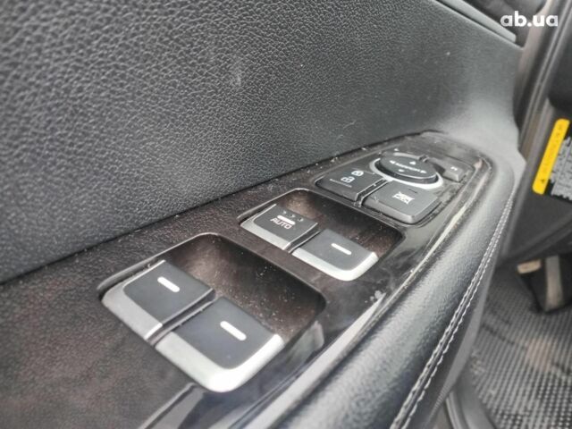 Сірий Кіа Соренто, об'ємом двигуна 3.3 л та пробігом 198 тис. км за 16990 $, фото 9 на Automoto.ua