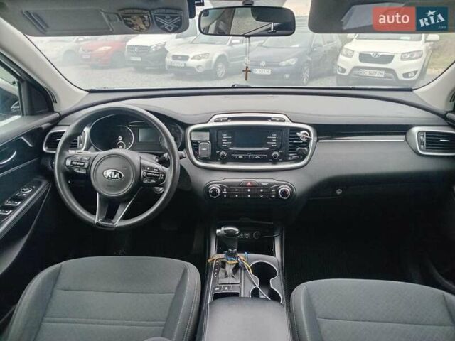 Серый Киа Соренто, объемом двигателя 3.3 л и пробегом 198 тыс. км за 16990 $, фото 32 на Automoto.ua
